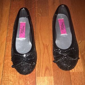 Little Girl shoes - size 13M